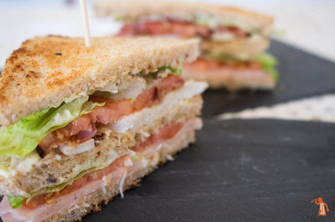 Sandwich Club con pollo, una receta sencilla para compartir